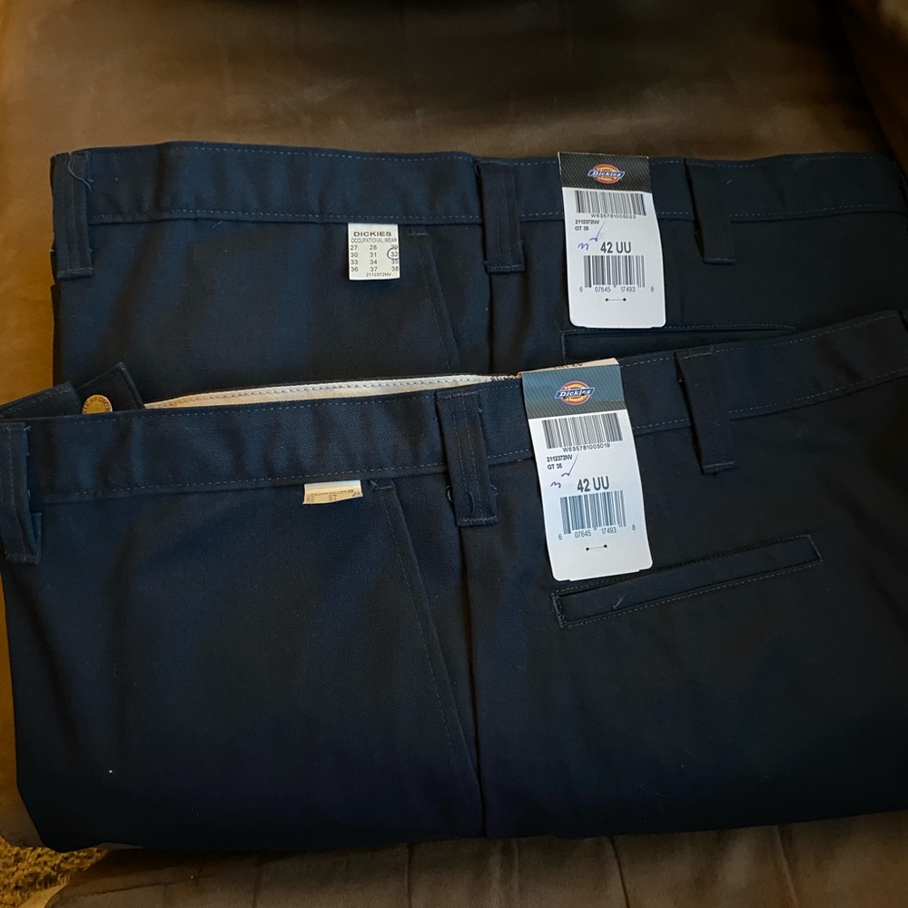Dickies NWT Men’s 42UU Navy Blue Cargo Pants.